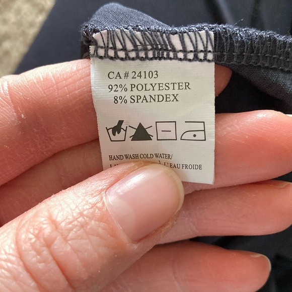 Red Coral Elegant Blue Tunic Top with Flowing Silhouette - Picture 14 of 14